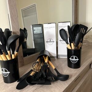 Black Silicone Kitchen Utensil Set